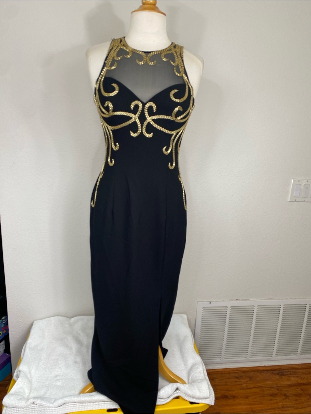 Vintage Alyce Designs Womens Black Gold Beaded Sleeveless Long Dress Size 8 Glam